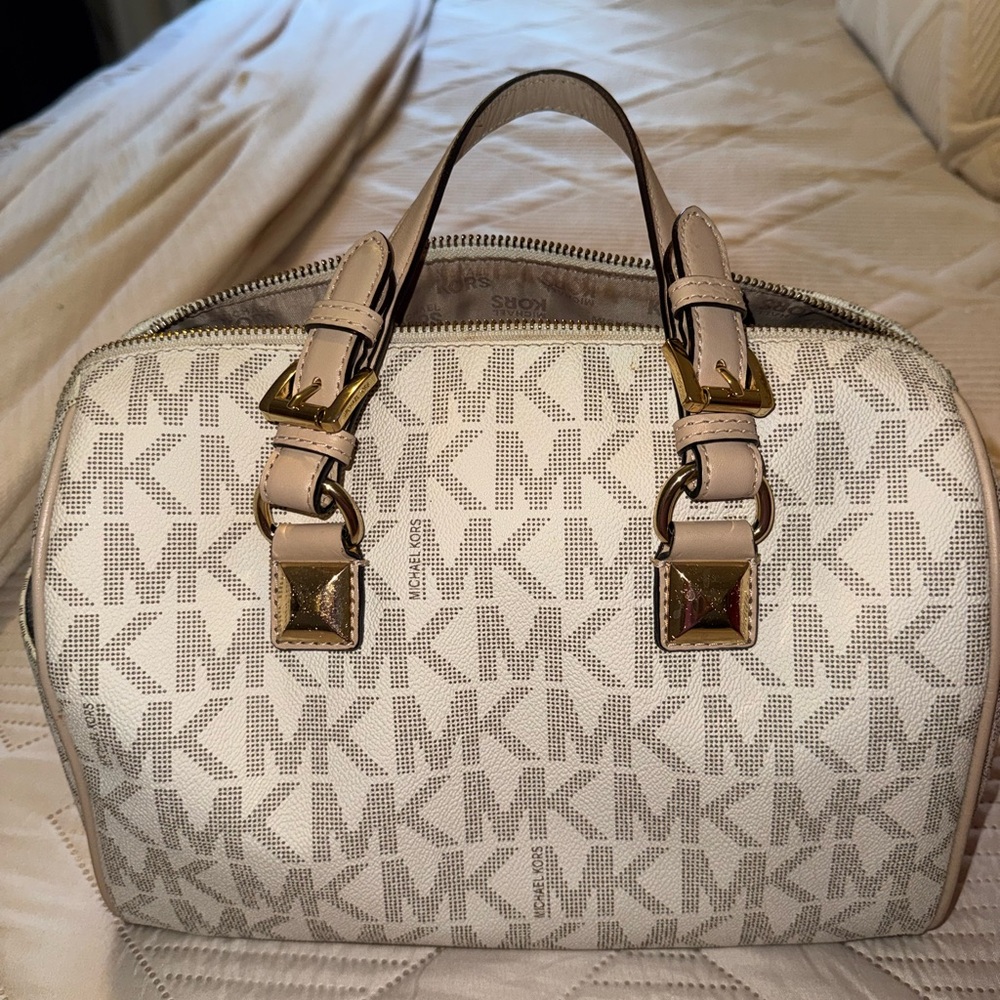Michael Kors White Beige MK Monogram Satchel with Gold Hardware - Picture 7 of 8